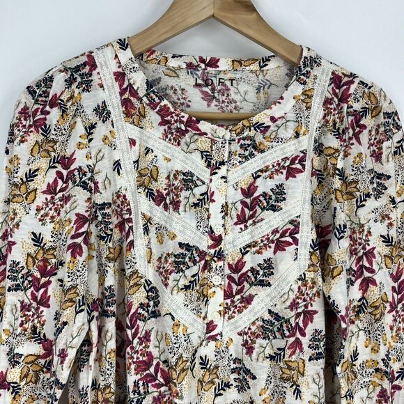 LOFT T Shirt Size Medium Womens Ivory Floral Lace Trim Button Knit Top Prairie - Picture 2 of 8
